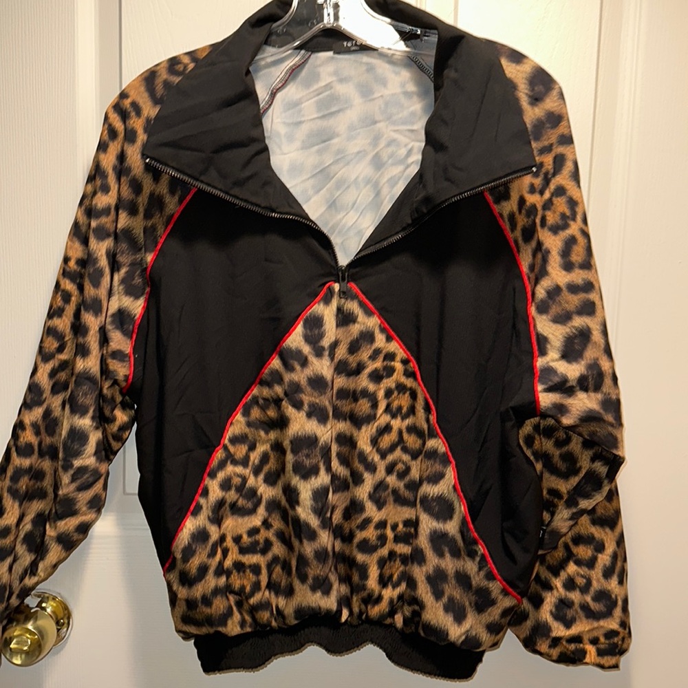 Terez Cheetah Pull Over